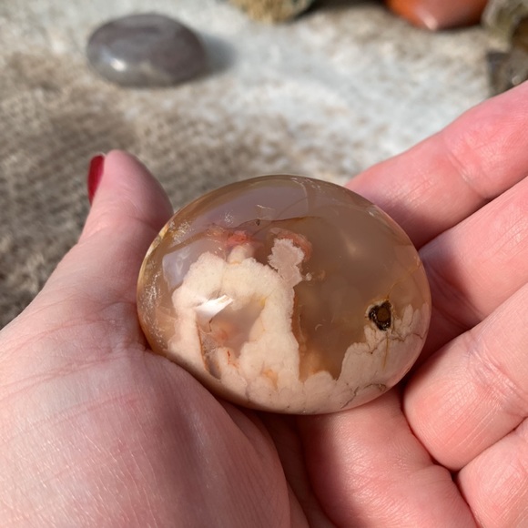 Flower Agate Palmstone - Picture 1 of 6